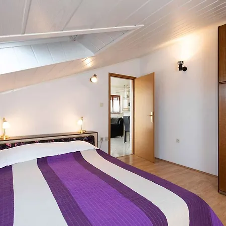 In - Insel Krk 42195 Apartman